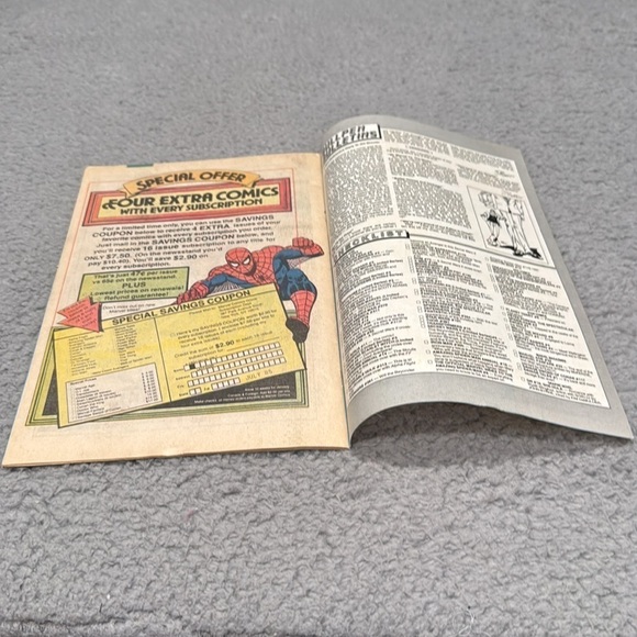 Fantastic Four #284 Marvel 1985 Revolution Comic Book - Picture 6 of 7